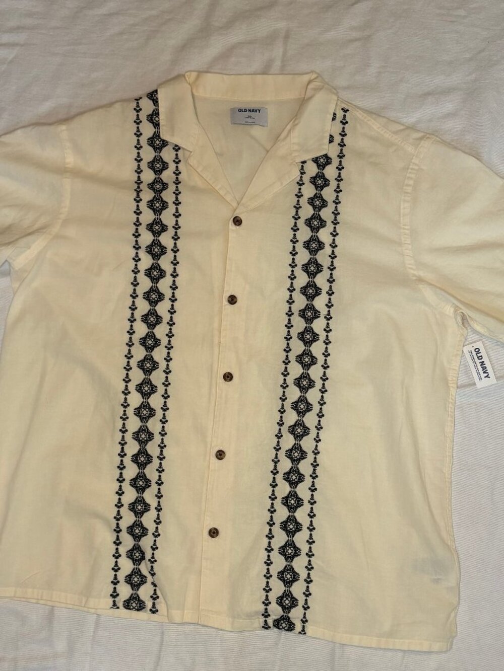 Mens Embroidered Guayabera-inspired Short Sleeve Shirt